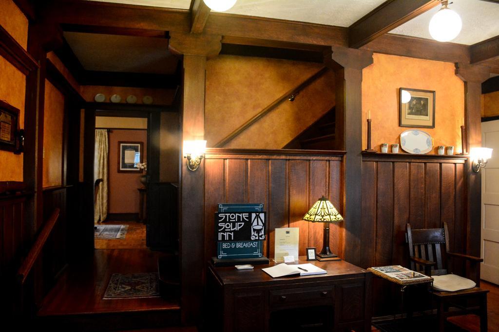 Stone Soup Inn Indianapolis Exterior photo